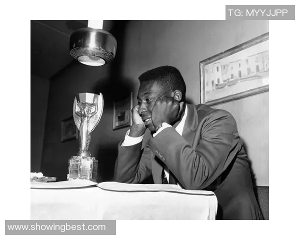 足球传奇贝利的经典瞬间与模型图鉴赏